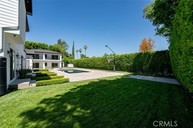 Detail Gallery Image 38 of 59 For 20701 Dumont St, Woodland Hills,  CA 91364 - 8 Beds | 9 Baths