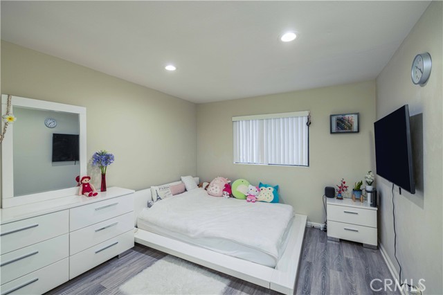 12279 Westcliff Drive, Stanton CA: https://media.crmls.org/medias/56ebdb86-7455-48d1-8c0f-d39192432633.jpg