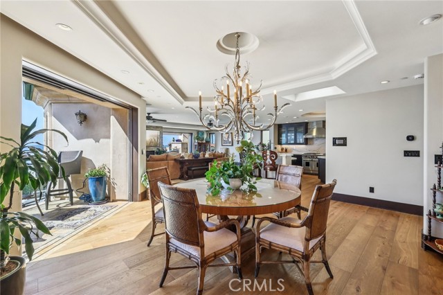 357 Coast S Boulevard, La Jolla CA: https://media.crmls.org/medias/56ec1779-1ffe-495a-95b5-e4542f248ee2.jpg