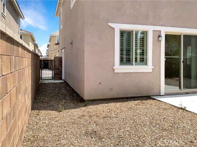 Detail Gallery Image 17 of 18 For 16523 Monteviejo St, Fontana,  CA 92336 - 3 Beds | 2/1 Baths