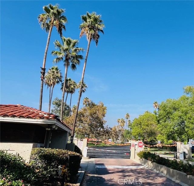 Detail Gallery Image 17 of 19 For 728 Pebble Beach, Upland,  CA 91784 - 2 Beds | 2 Baths