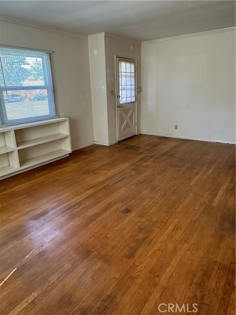 5412 Fallbrook Avenue photo 6