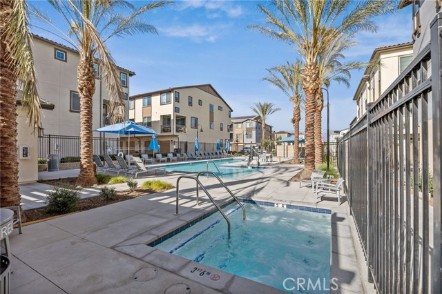 Detail Gallery Image 32 of 36 For 6137 Valentina Way #201,  Corona,  CA 92880 - 3 Beds | 2 Baths