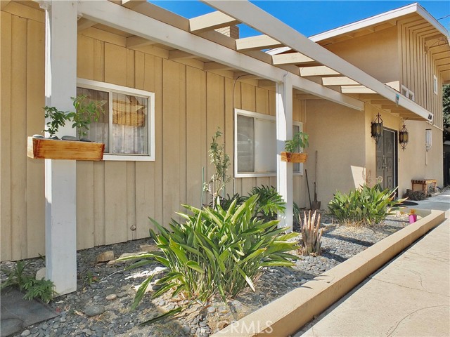 Detail Gallery Image 5 of 50 For 6570 Monte Vista Dr, San Bernardino,  CA 92404 - 2 Beds | 2 Baths