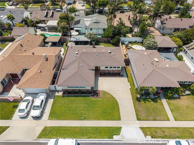 2137 Ostrom Avenue, Long Beach CA: https://media.crmls.org/medias/56f22c3c-5549-4f16-a960-13f0dfc76be0.jpg