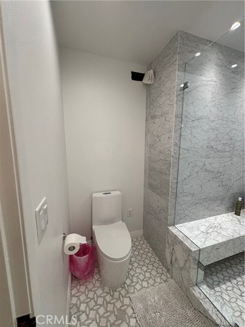 5533 Edward E Horton Lane, Encino CA: https://media.crmls.org/medias/56f29550-0ff1-4300-aaec-6f9d04e219e6.jpg