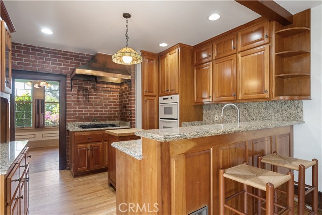 211 E Virginia Avenue, Glendora CA: https://media.crmls.org/medias/56f2c39e-0cf3-4fd3-a2a2-5bd6f66e4f96.jpg