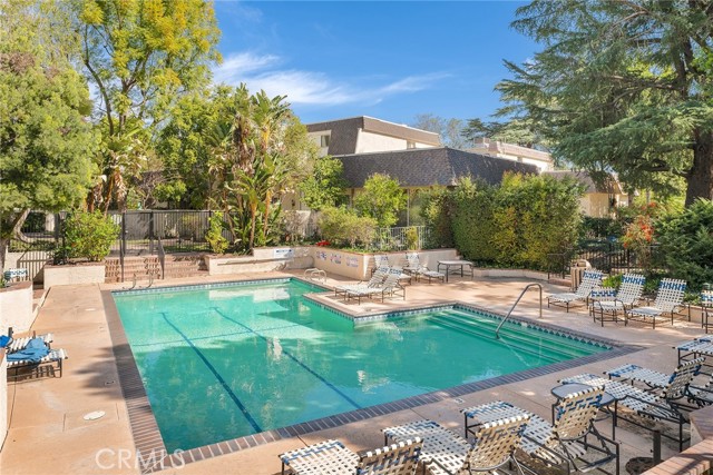 Detail Gallery Image 20 of 26 For 6121 Shoup Ave #23,  Woodland Hills,  CA 91367 - 2 Beds | 2 Baths