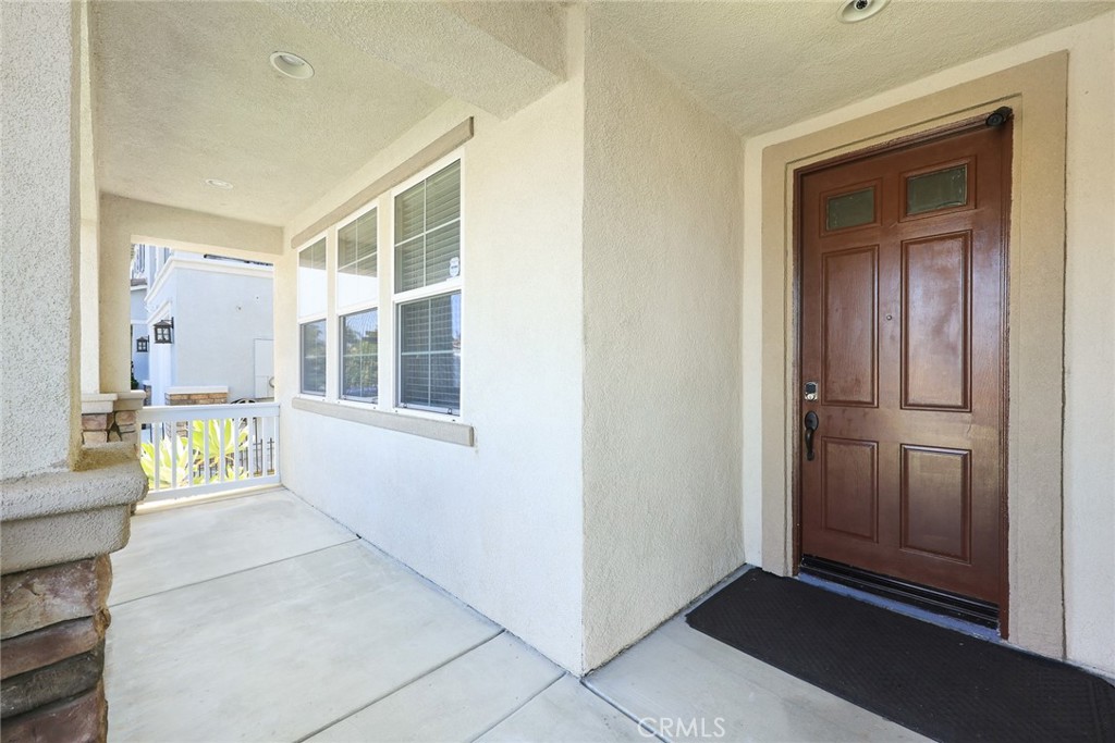 MLS #WS25168725 img 2