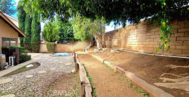 Detail Gallery Image 10 of 12 For 21933 Vintage, Chatsworth,  CA 91311 - 3 Beds | 2 Baths