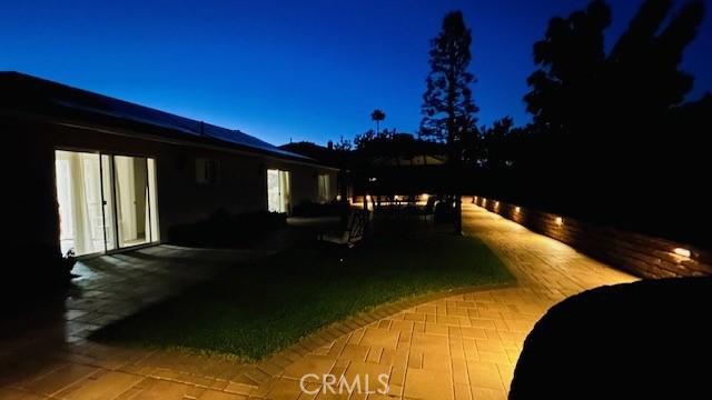 https://media.crmls.org/medias/56f5713c-ef99-41a8-8760-38d3886b42b5.jpg?preset=X-Large