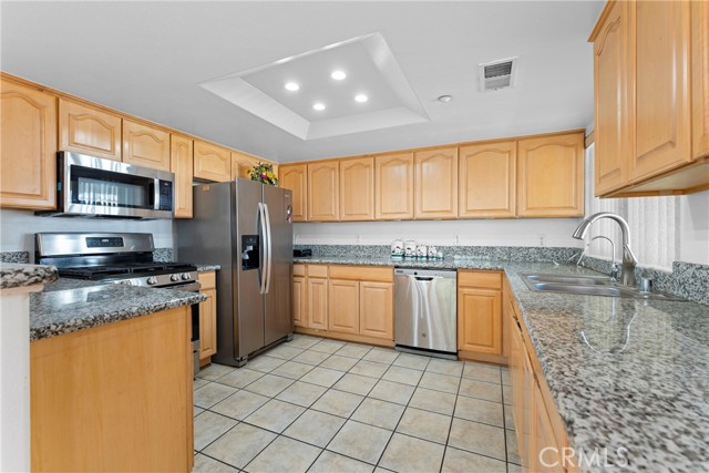 530 W Stocker Street, Glendale CA: https://media.crmls.org/medias/56f5d117-1f8b-448c-9f9b-12bed3c75cdb.jpg