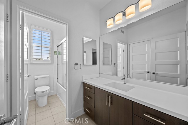 3 Compass Court, Aliso Viejo CA: https://media.crmls.org/medias/56f63357-f1ad-49e8-8147-52bdf4164941.jpg