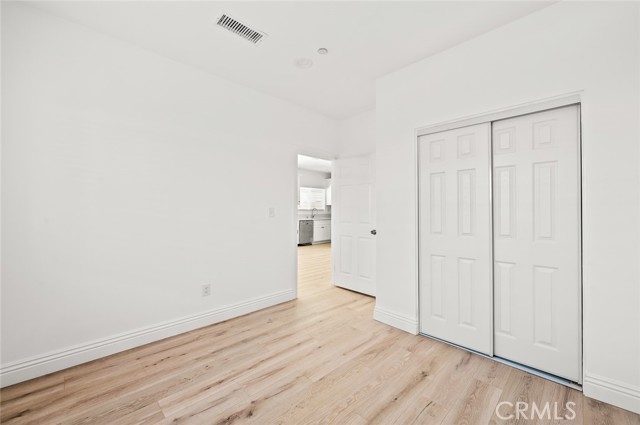 939 E 97th Street, Los Angeles CA: https://media.crmls.org/medias/56f670ef-a651-4b72-b597-a08017ae0953.jpg