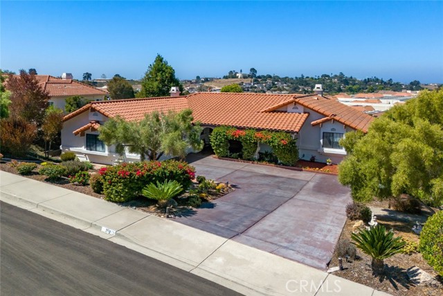 Detail Gallery Image 3 of 72 For 758 via Bandolero, Arroyo Grande,  CA 93420 - 5 Beds | 3/1 Baths