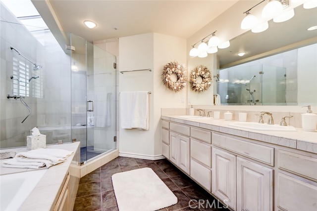 309 3rd Street, Manhattan Beach CA: https://media.crmls.org/medias/56f72140-1f2c-43cf-9ce2-4b25f0ad0df2.jpg