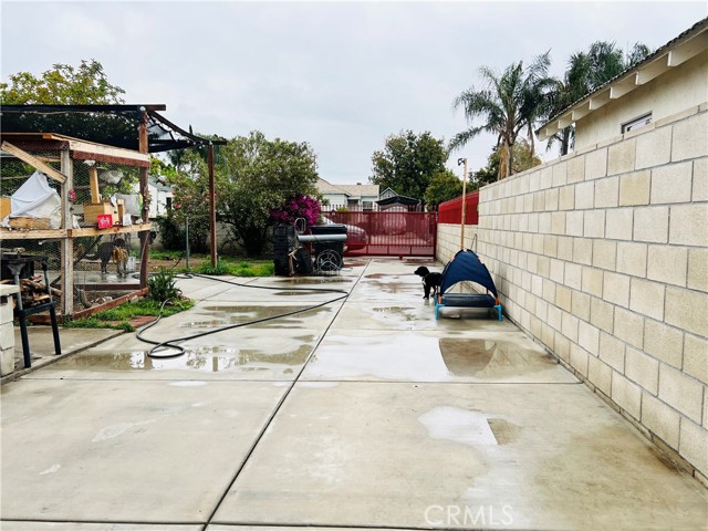 6976 Fairfax Drive, San Bernardino CA: https://media.crmls.org/medias/56f72590-70ad-4826-bb68-e9f7dd11a67a.jpg