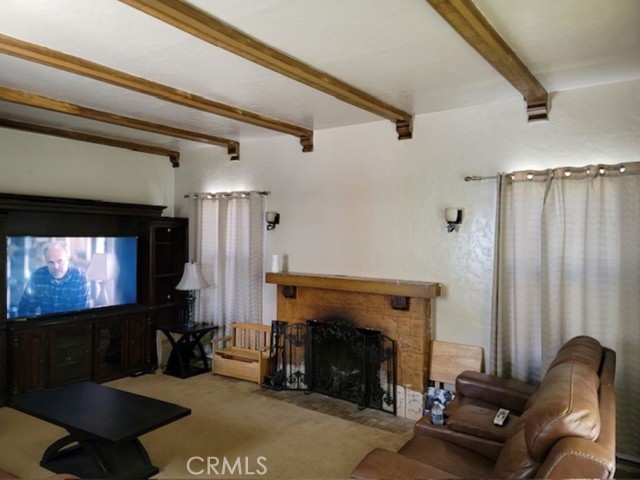 Detail Gallery Image 4 of 9 For 613 S Sloan Ave, Compton,  CA 90221 - 3 Beds | 1 Baths