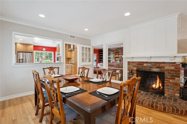 6217 Orion Avenue, Van Nuys CA: https://media.crmls.org/medias/56f7fa13-5f09-4fcd-8e26-59541ca4426e.jpg