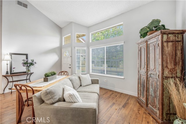Detail Gallery Image 4 of 25 For 114 Costero Aisle #287,  Irvine,  CA 92614 - 1 Beds | 1 Baths
