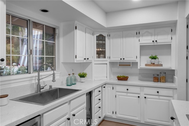 Detail Gallery Image 12 of 48 For 19261 Brae, Santa Ana,  CA 92705 - 4 Beds | 2 Baths