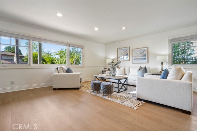 22550 Flamingo Street, Woodland Hills CA: https://media.crmls.org/medias/56fa646e-1df6-499d-8622-6c93618f3515.jpg
