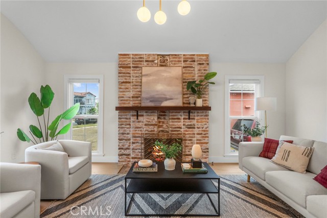 Detail Gallery Image 11 of 46 For 2928 11th, Los Angeles,  CA 90018 - 3 Beds | 2 Baths
