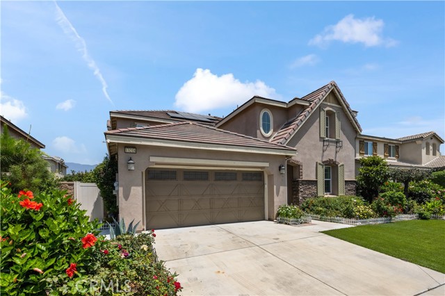13218 Chatham Drive, Rancho Cucamonga CA: https://media.crmls.org/medias/56fb7c1b-fd67-454d-82b6-23b933bf3a6c.jpg