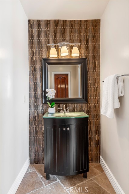 Image 63 of 75 For 22485 Whirlaway Court