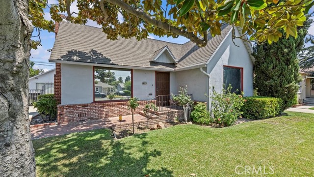 Detail Gallery Image 4 of 40 For 551 E I St, Ontario,  CA 91764 - 3 Beds | 2 Baths