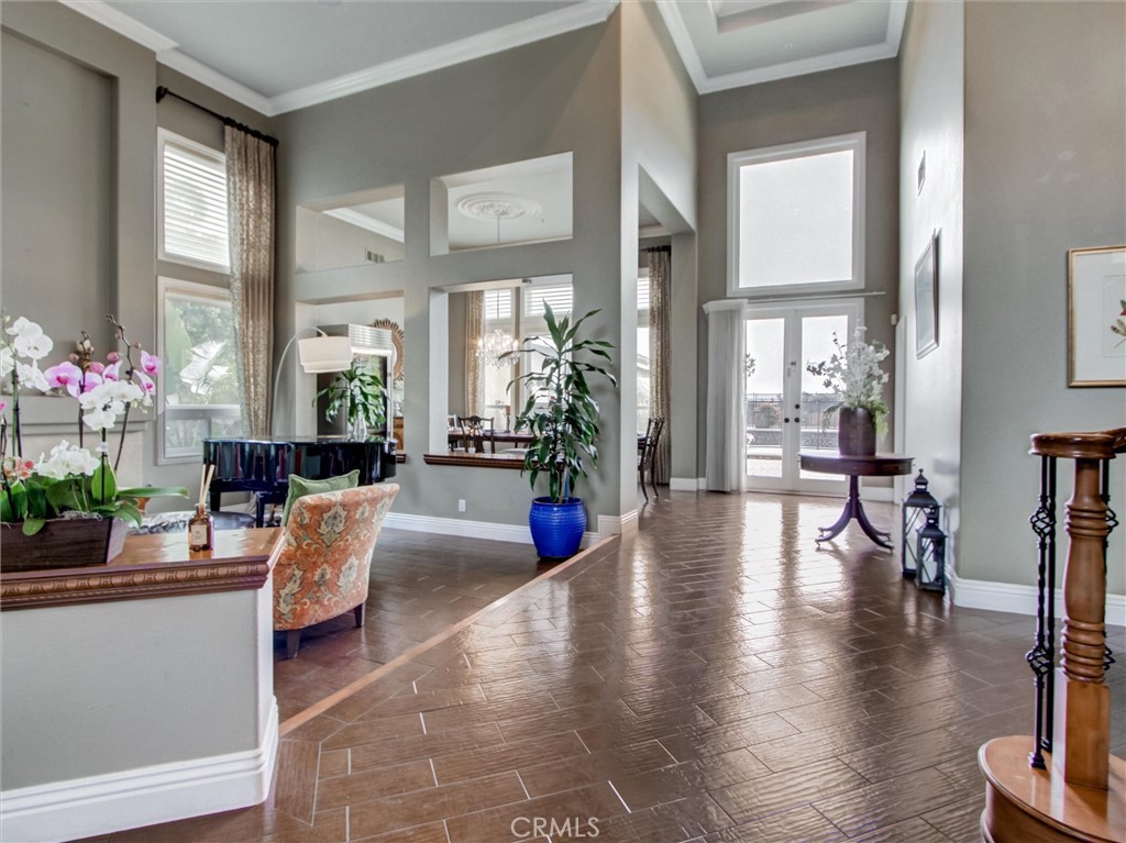 MLS #WS25134225 img 4