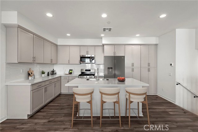 Detail Gallery Image 7 of 20 For 420 Coyote Pass, Lake Forest,  CA 92610 - 2 Beds | 2/1 Baths