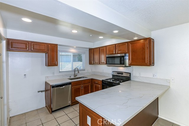 Detail Gallery Image 8 of 23 For 15653 Richvale, Whittier,  CA 90604 - 3 Beds | 2 Baths