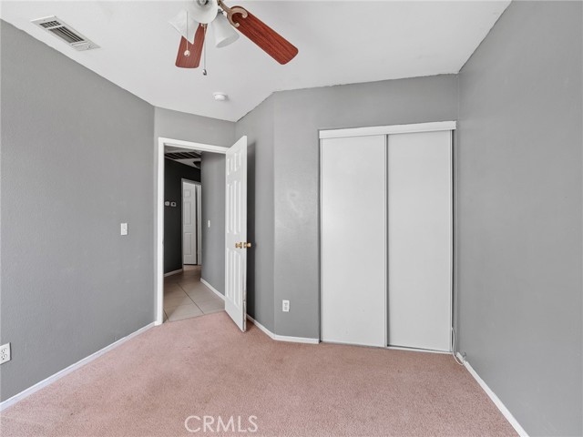 16409 Pauhaska Court, Apple Valley CA: https://media.crmls.org/medias/56fe579b-d9a4-49ad-8589-75a3d420413a.jpg