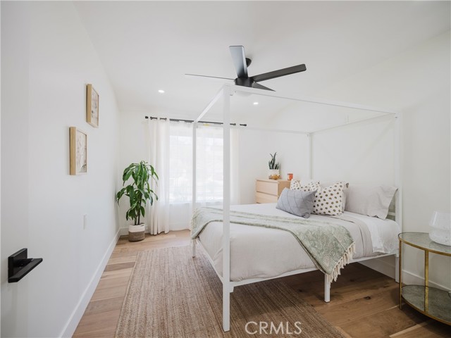 23664 Community Street, West Hills CA: https://media.crmls.org/medias/56fec321-12d9-479e-9a4a-30fe036fc2b5.jpg