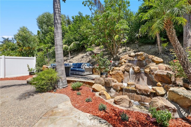 8047 E Hampshire Road, Orange CA: https://media.crmls.org/medias/56ffeb67-7be0-4e54-a35c-6ef2ec6bf432.jpg