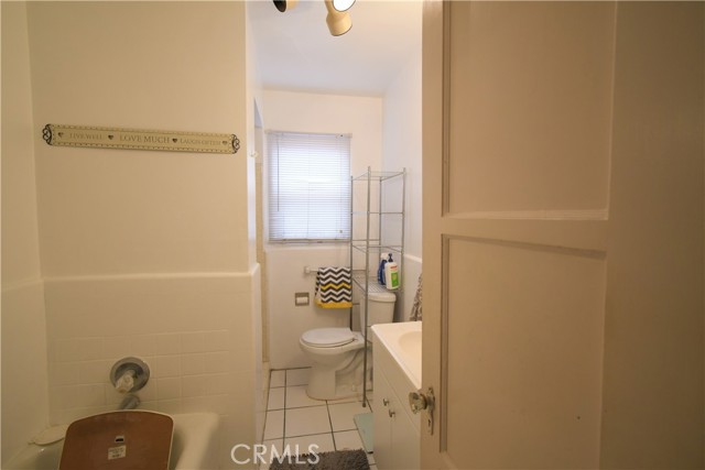 Detail Gallery Image 17 of 32 For 1815 W 108th St, Los Angeles,  CA 90047 - 2 Beds | 1 Baths