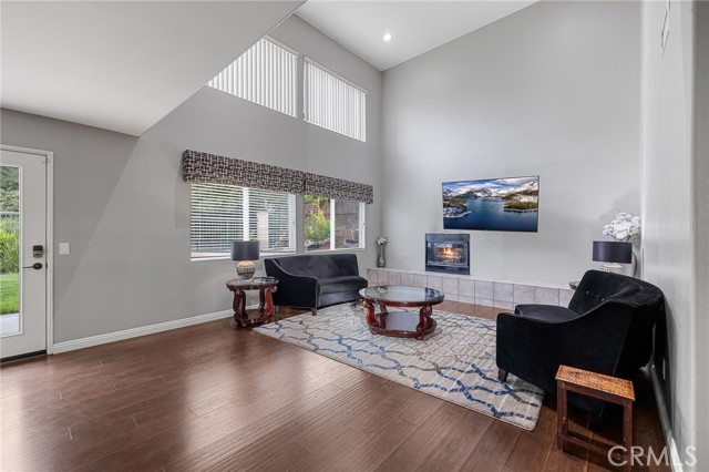 Detail Gallery Image 11 of 58 For 26426 Cardinal Dr, Canyon Country,  CA 91387 - 5 Beds | 4 Baths