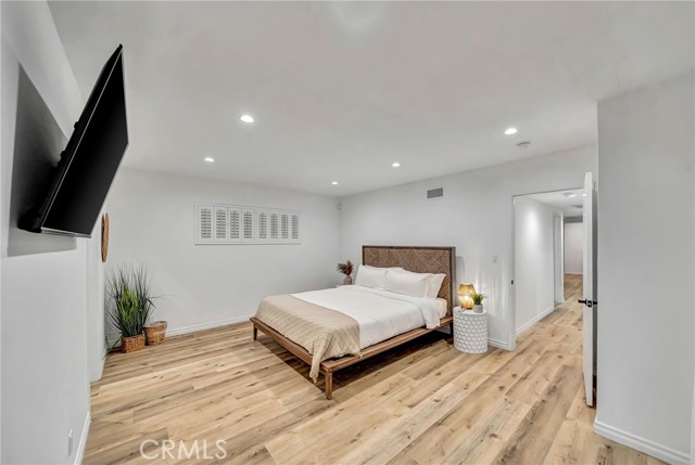 Detail Gallery Image 52 of 75 For 16127 Hartsook St, Encino,  CA 91436 - 4 Beds | 2/1 Baths