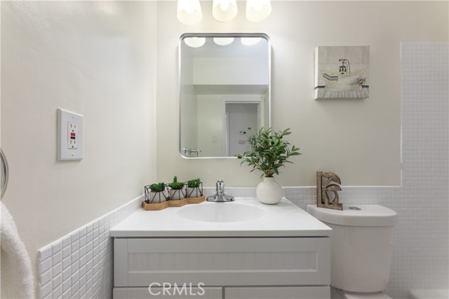 Detail Gallery Image 24 of 50 For 6119 Blackthorne Ave, Lakewood,  CA 90712 - 3 Beds | 2 Baths