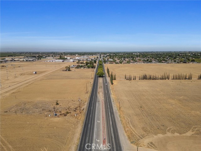 1320 E Lerdo, Shafter CA: https://media.crmls.org/medias/5701af24-fb57-4ac4-b3aa-a5e88053442c.jpg