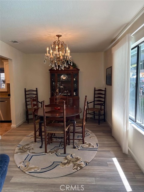 Detail Gallery Image 5 of 30 For 4368 Boulder Creek Cir, Stockton,  CA 95219 - 4 Beds | 2 Baths