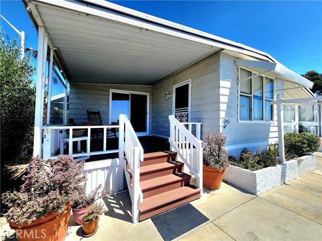 Detail Gallery Image 2 of 44 For 6245 E Marina View Drive #240,  Long Beach,  CA 90803 - 2 Beds | 2 Baths