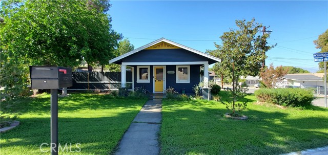 MLS# OC23092011