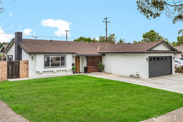 2218 S Linda Way, Santa Ana CA: https://media.crmls.org/medias/57048af1-12cb-4360-ab78-6b22c33b1ebd.jpg