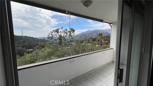 Detail Gallery Image 20 of 20 For 1935 Alpha Rd #337,  Glendale,  CA 91208 - 1 Beds | 1 Baths