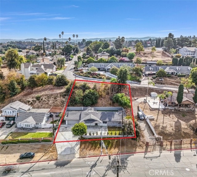 2975 Riverside Drive, Chino CA: https://media.crmls.org/medias/5704fb1a-9529-436a-a304-2e4b2eb0bcf6.jpg