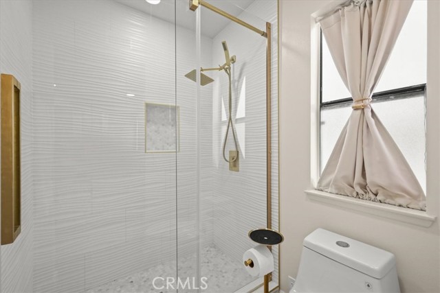 Detail Gallery Image 24 of 43 For 6613 Poppyview Dr, Oak Park,  CA 91377 - 3 Beds | 2/1 Baths