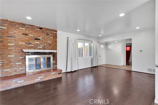 Detail Gallery Image 6 of 52 For 5728 Newbury Ave, San Bernardino,  CA 92404 - 3 Beds | 2 Baths