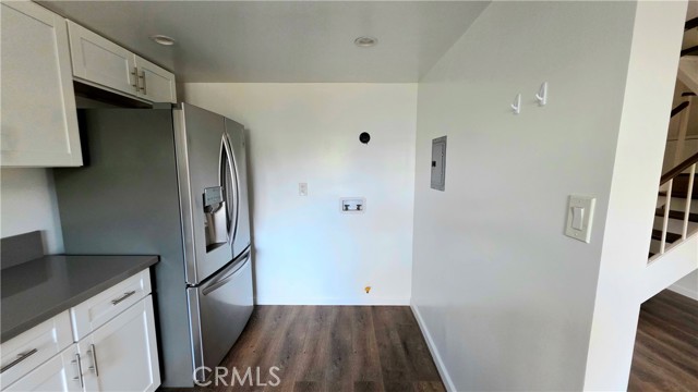 Detail Gallery Image 4 of 18 For 620 W Hyde Park Bld #126,  Inglewood,  CA 90302 - 3 Beds | 2 Baths